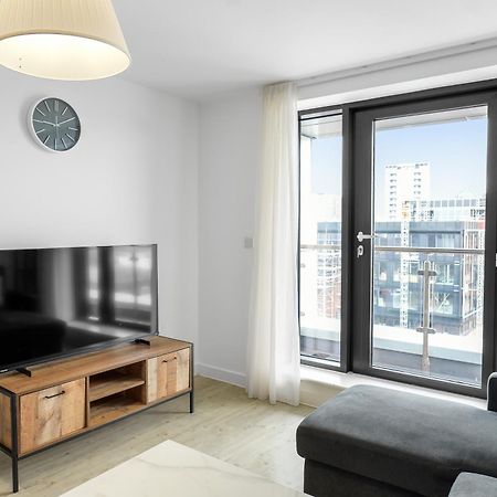 High Rise 2 Bedroom & 2 Bath Apartment With Parking, Balcony & Amazing View Manchester Buitenkant foto